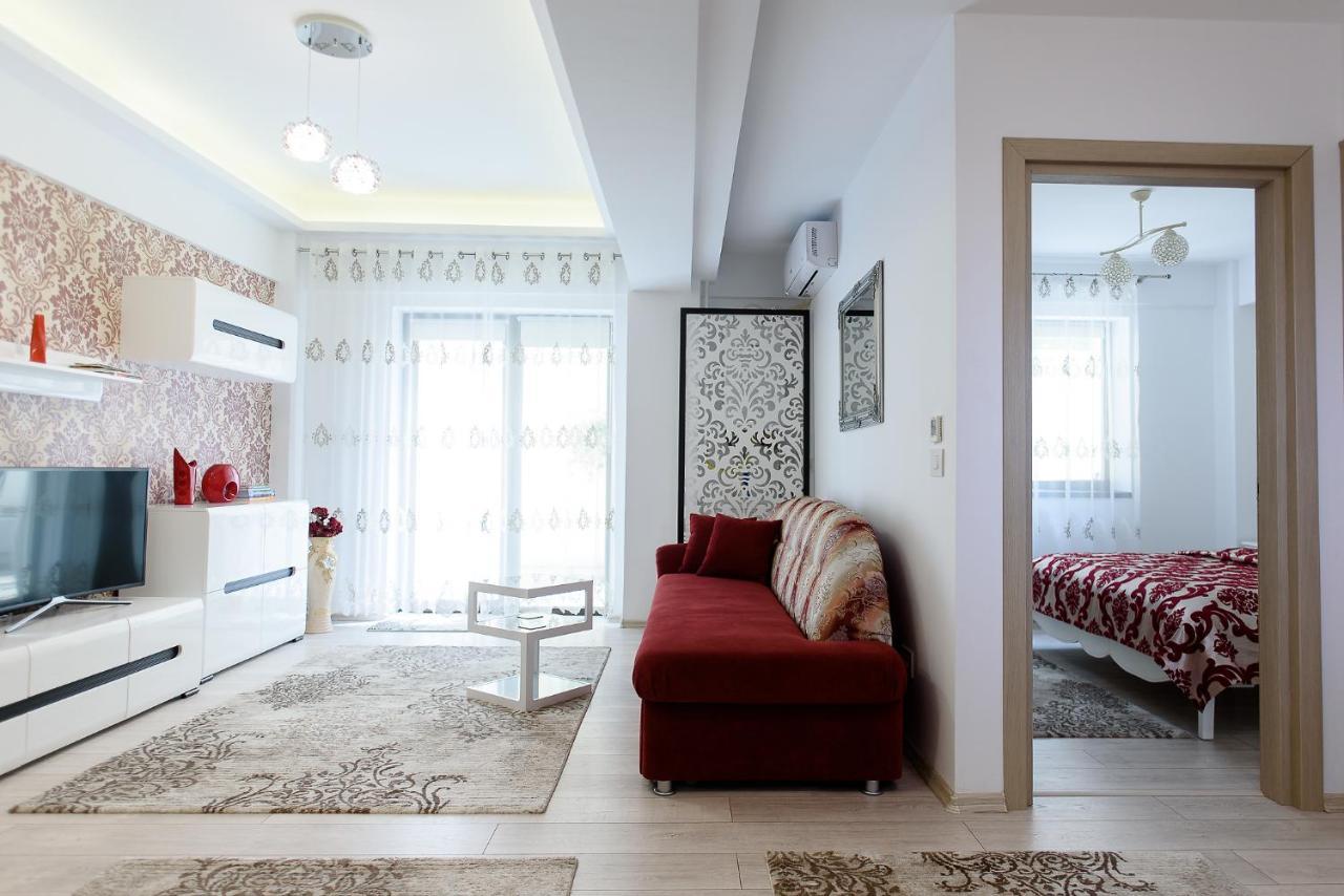 Carla'S Apartment, Airport & Train Station Shuttle Iasi Eksteriør billede